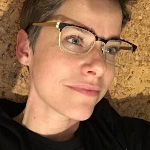 Meet your Posher, Suzanne